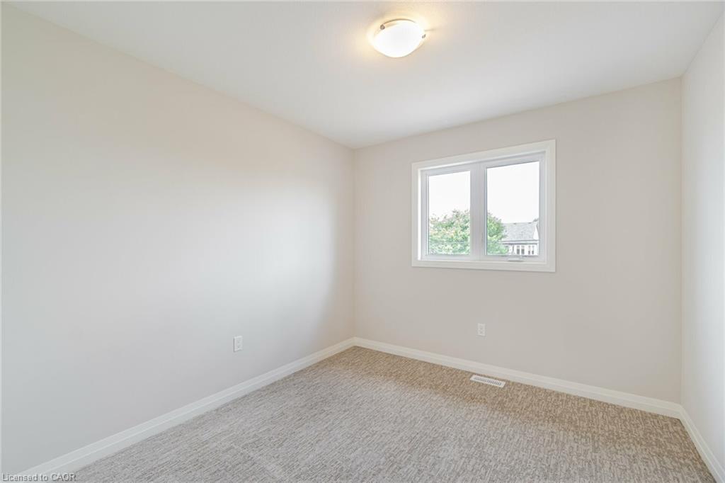 7310 Marvel Drive, Niagara Falls, ON - Indoor Photo Showing Other Room