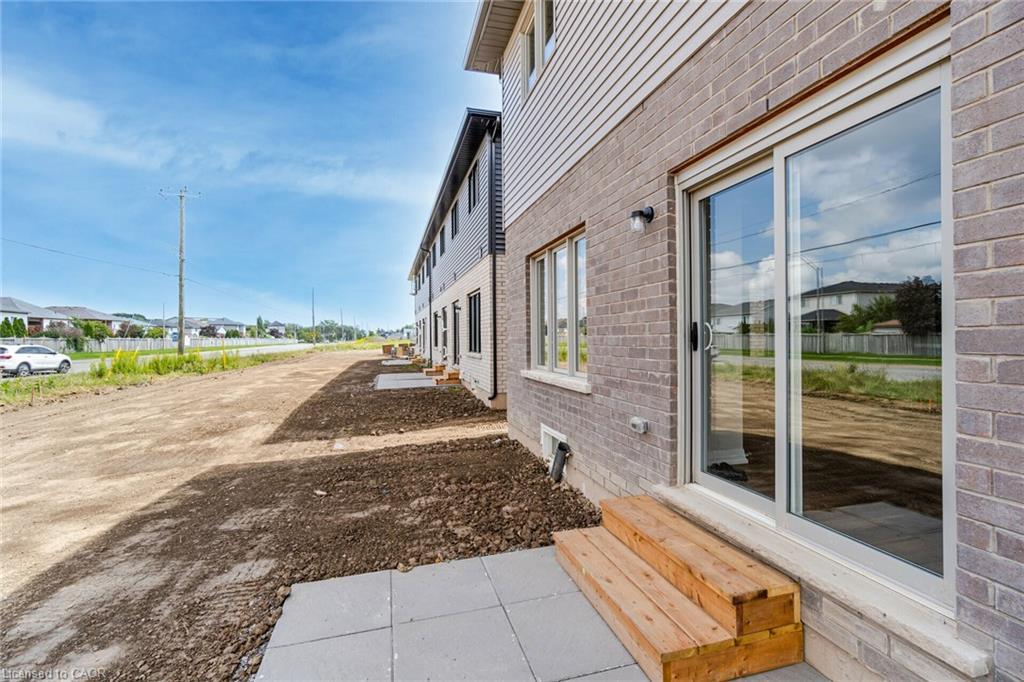 7310 Marvel Drive, Niagara Falls, ON - Outdoor