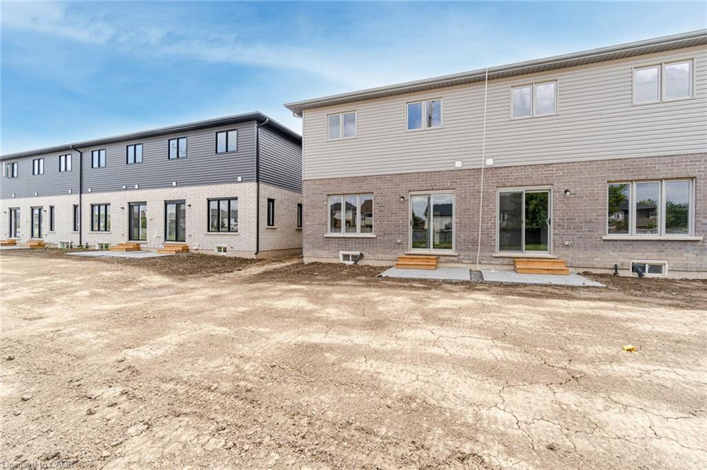 7310 Marvel Drive, Niagara Falls, ON - Outdoor