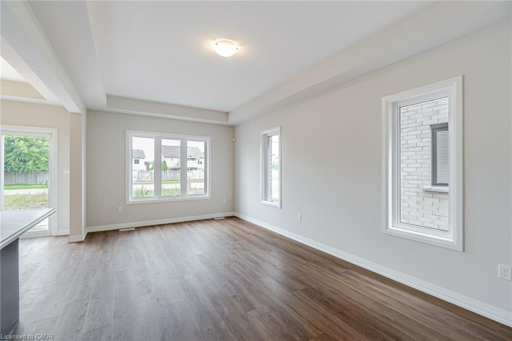 7310 Marvel Drive, Niagara Falls, ON - Indoor Photo Showing Other Room