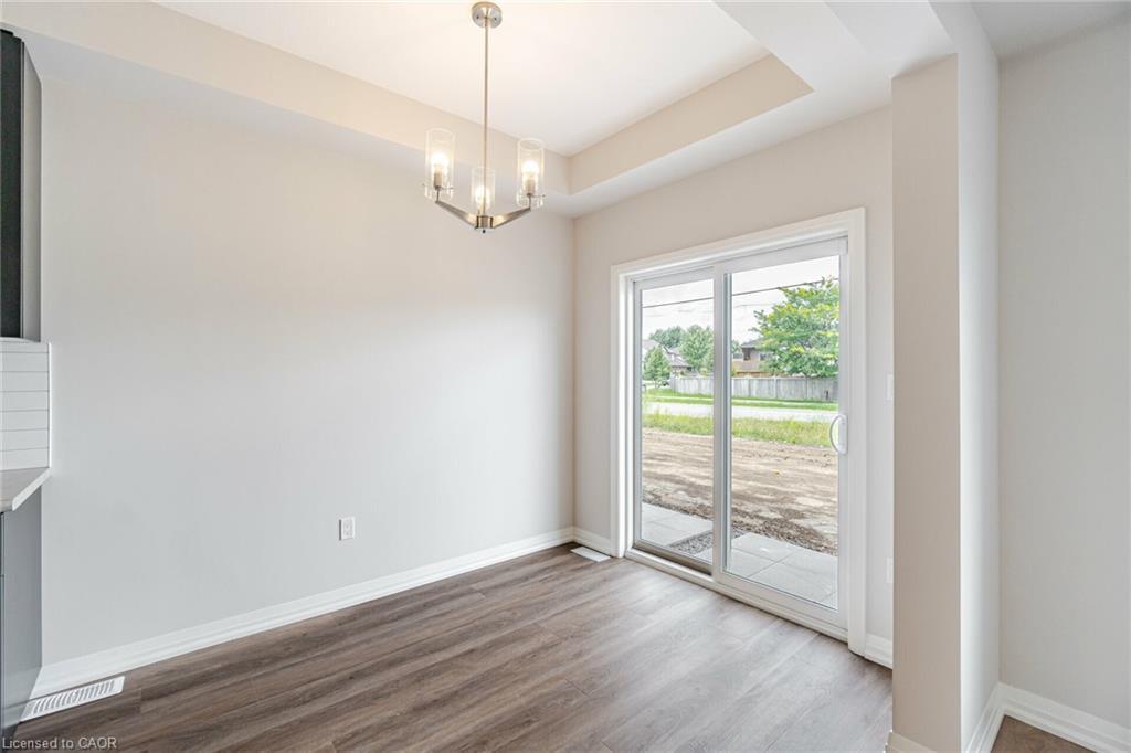 7310 Marvel Drive, Niagara Falls, ON - Indoor Photo Showing Other Room