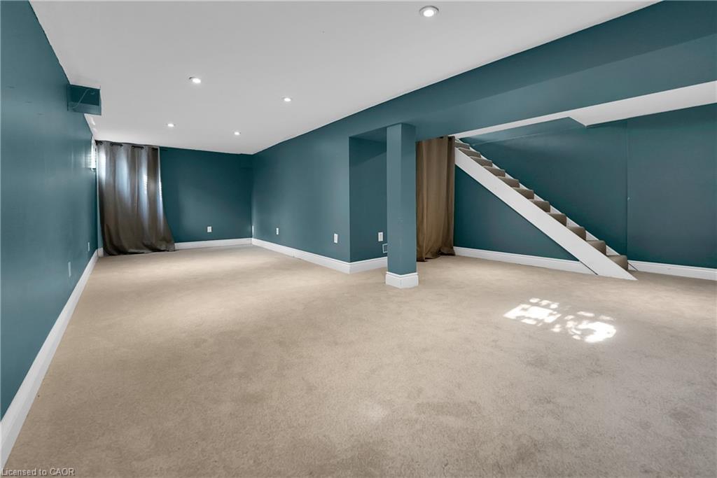 9 Arlington Avenue, St. Catharines, ON - Indoor Photo Showing Other Room