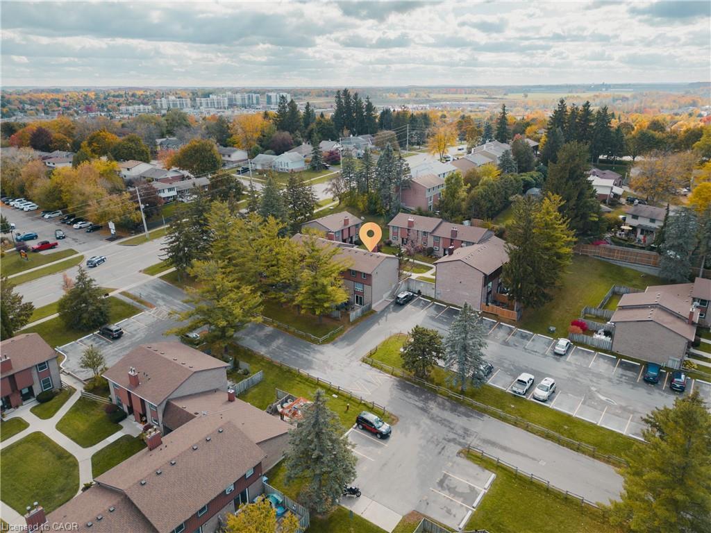 69-539 Willow Road, Guelph, ON - Outdoor With View