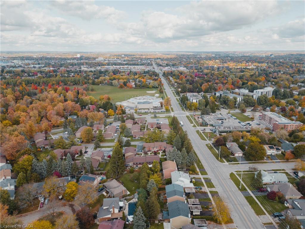 69-539 Willow Road, Guelph, ON - Outdoor With View