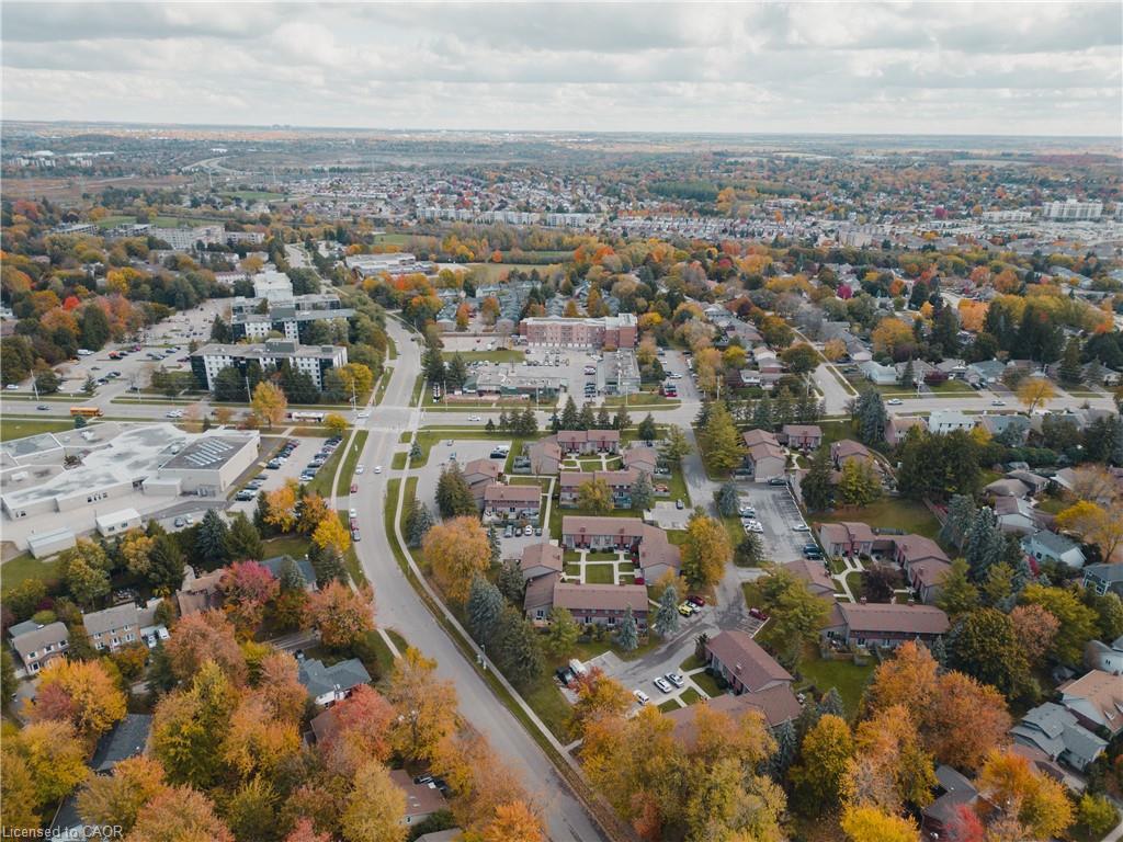 69-539 Willow Road, Guelph, ON - Outdoor With View