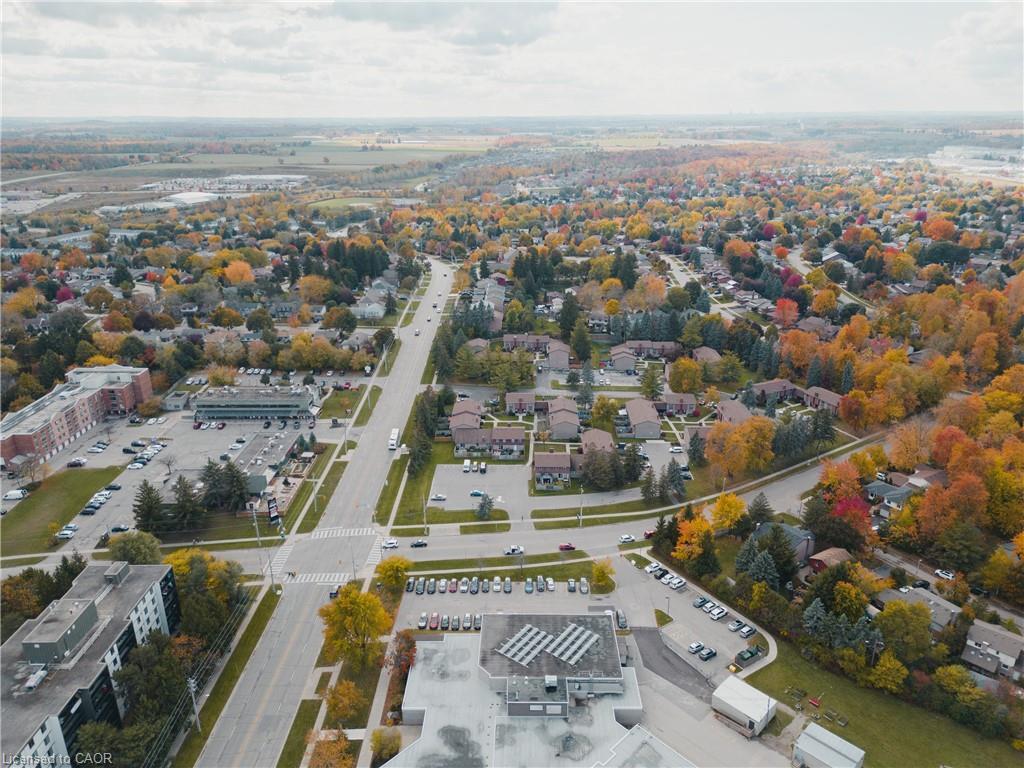 69-539 Willow Road, Guelph, ON - Outdoor With View
