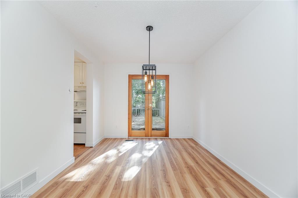 21 Horning Drive, Hamilton, ON - Indoor Photo Showing Other Room