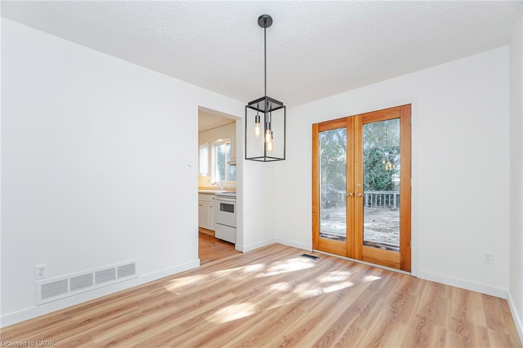 21 Horning Drive, Hamilton, ON - Indoor Photo Showing Other Room