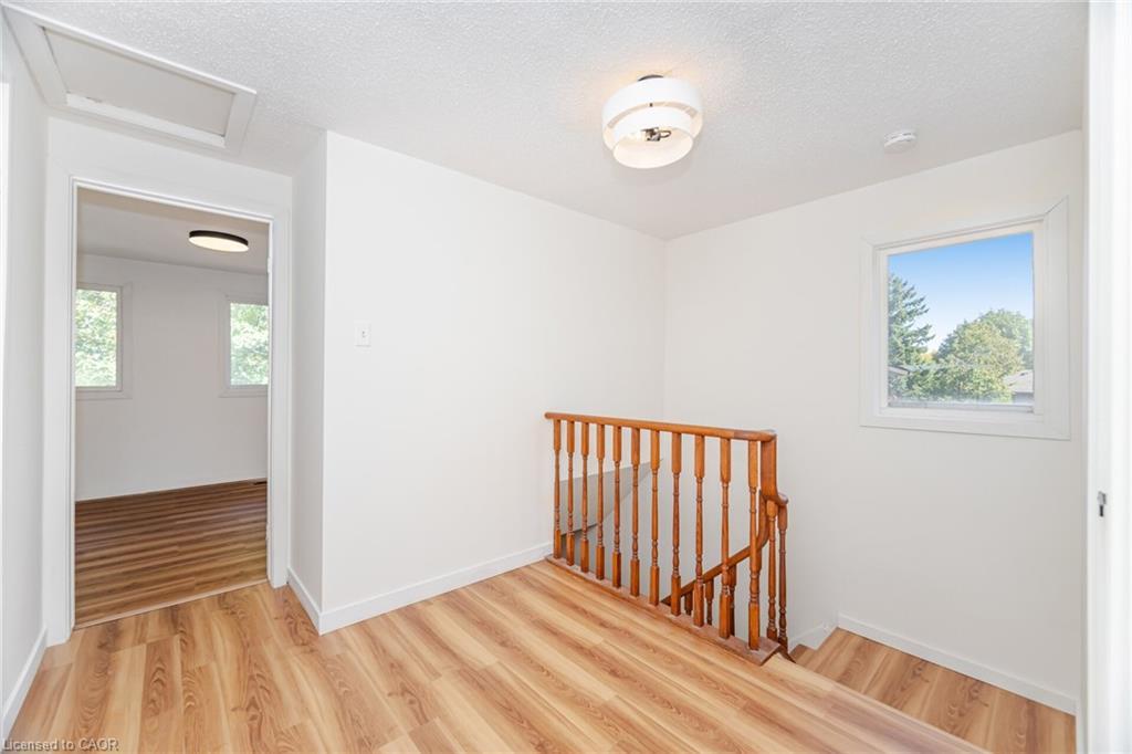 21 Horning Drive, Hamilton, ON - Indoor Photo Showing Other Room