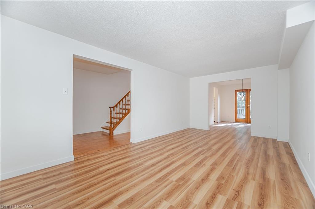 21 Horning Drive, Hamilton, ON - Indoor Photo Showing Other Room