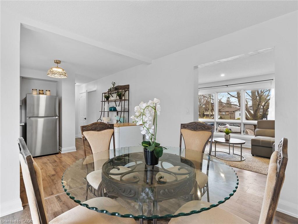 102 Dundee Drive, Caledonia, ON - Indoor Photo Showing Dining Room