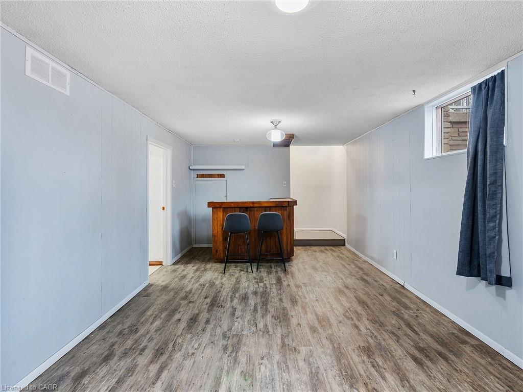 102 Dundee Drive, Caledonia, ON - Indoor Photo Showing Other Room