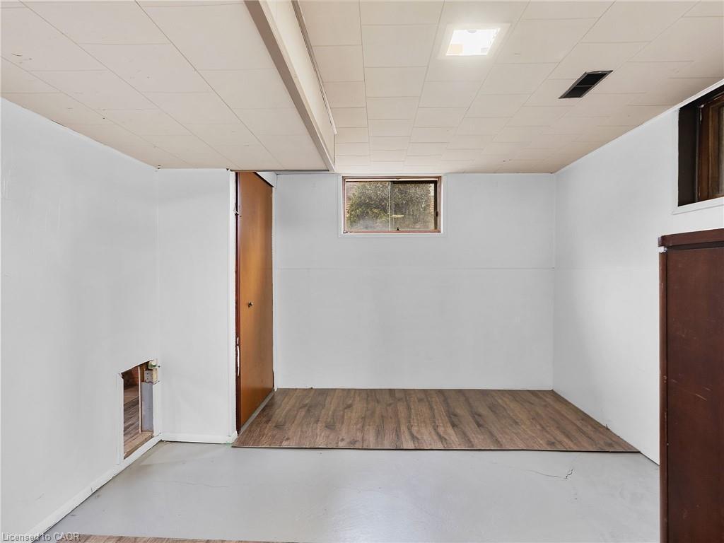 102 Dundee Drive, Caledonia, ON - Indoor Photo Showing Other Room