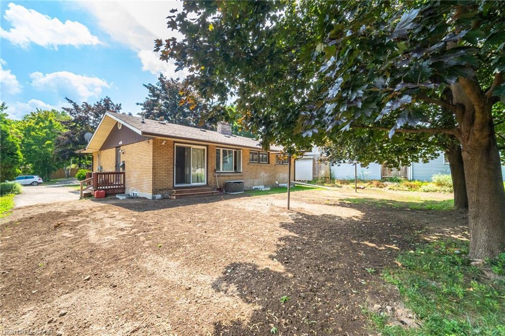 Upper-214 Forest Hill Drive, Kitchener, ON - Outdoor