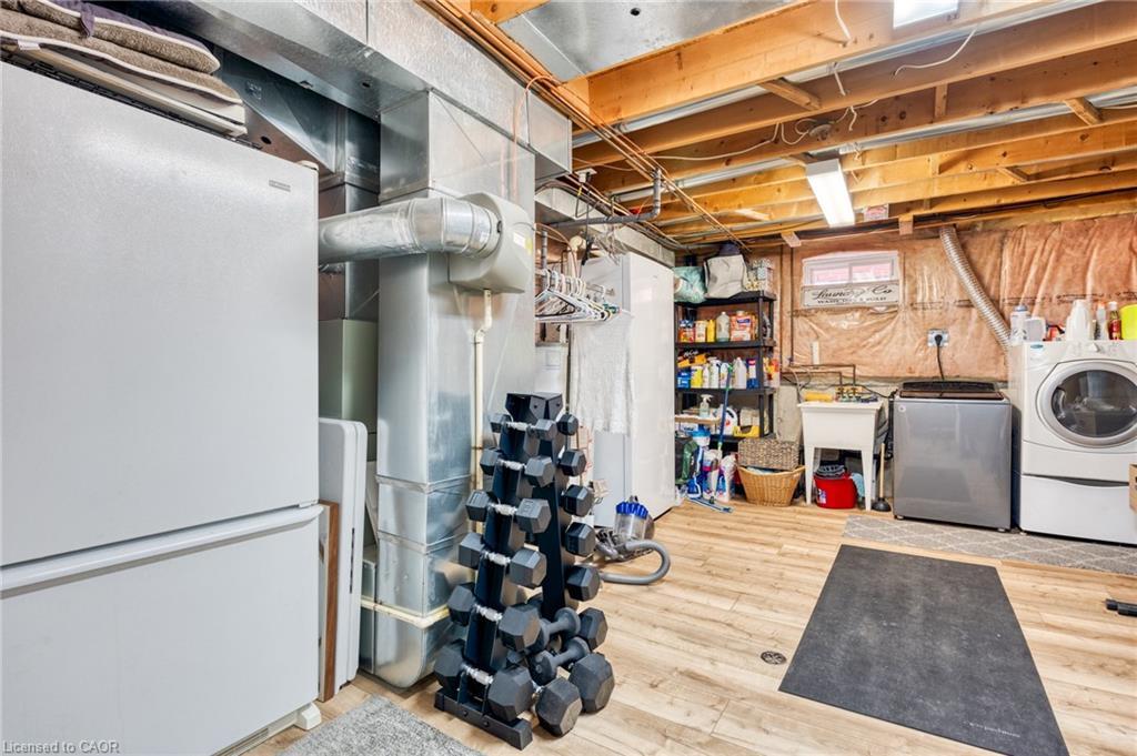 31 Bolzano Court, Hamilton, ON - Indoor Photo Showing Basement