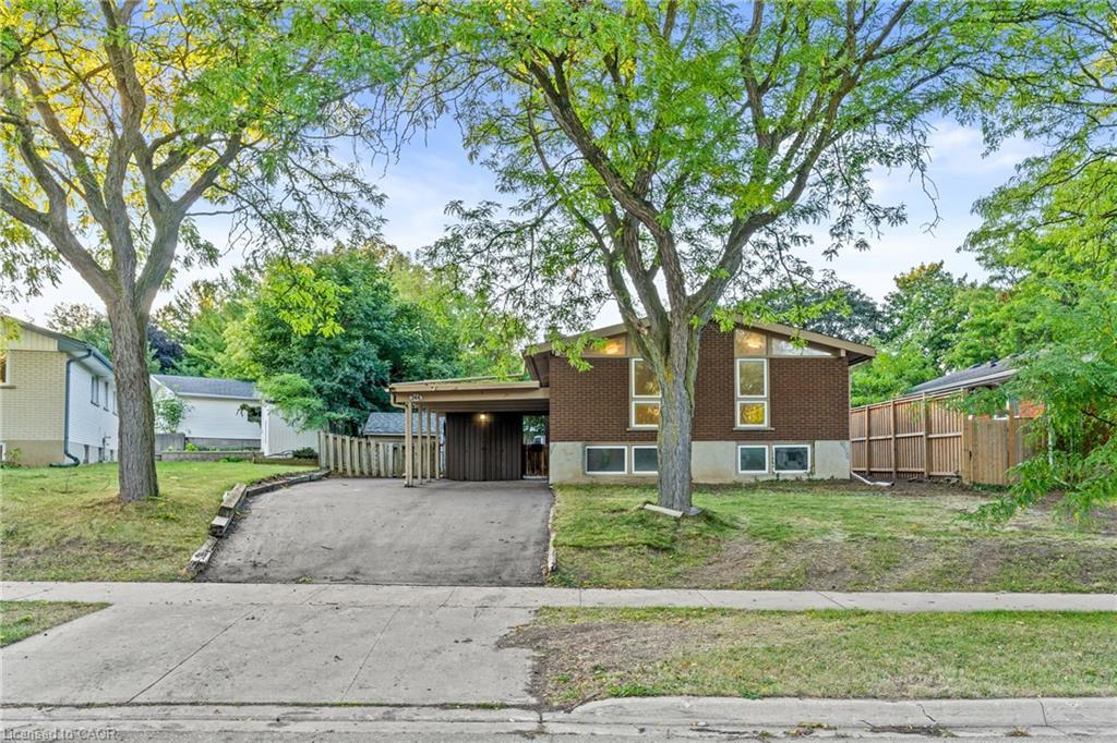 366 Dale Crescent, Waterloo, ON - Outdoor