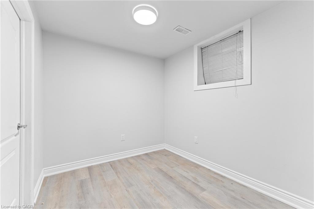 366 Dale Crescent, Waterloo, ON - Indoor Photo Showing Other Room