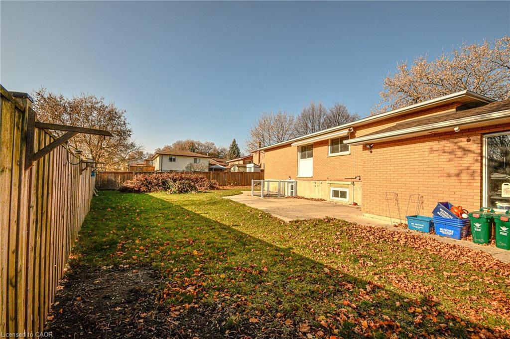 B-118 Taylor Avenue, Cambridge, ON - Outdoor