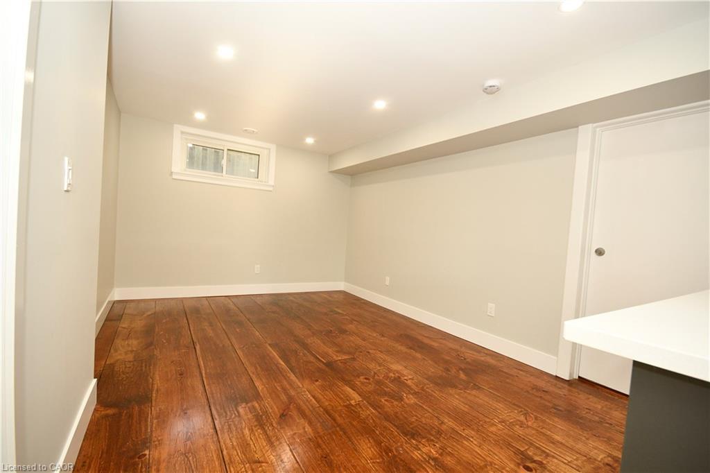 B-118 Taylor Avenue, Cambridge, ON - Indoor Photo Showing Other Room