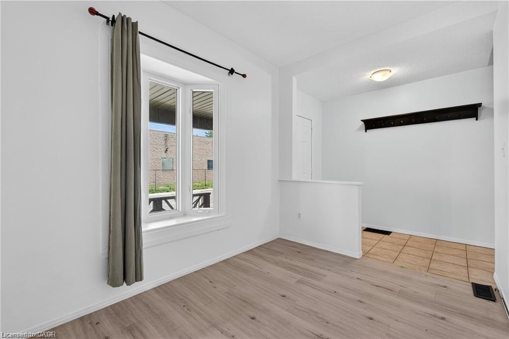 111 Hillyard Street, Hamilton, ON - Indoor Photo Showing Other Room