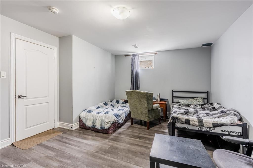 Lower-643 Doon South Drive, Kitchener, ON - Indoor Photo Showing Bedroom