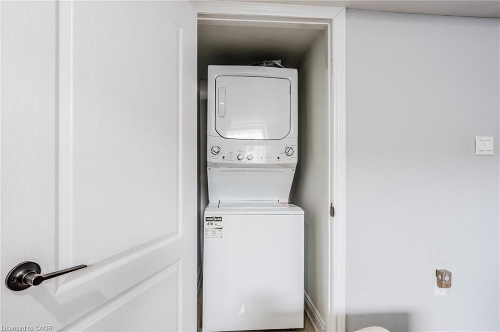 Lower-643 Doon South Drive, Kitchener, ON - Indoor Photo Showing Laundry Room