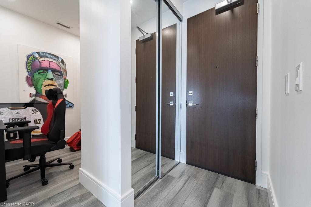 505-101 Locke Street S, Hamilton, ON - Indoor Photo Showing Other Room