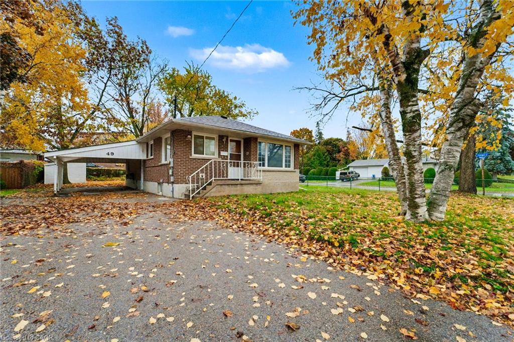 49 Beatrice Street W, Oshawa, ON - Outdoor