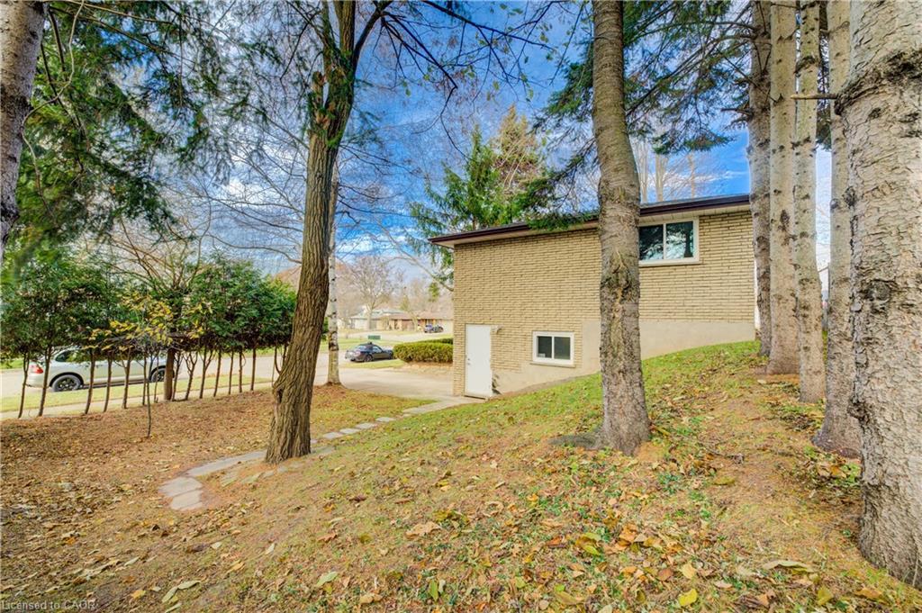 48 Mark Crescent, Cambridge, ON - Outdoor