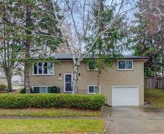 48 Mark Crescent Cambridge, ON N1S 4A3