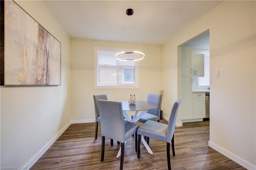 48 Mark Crescent, Cambridge, ON - Indoor Photo Showing Dining Room