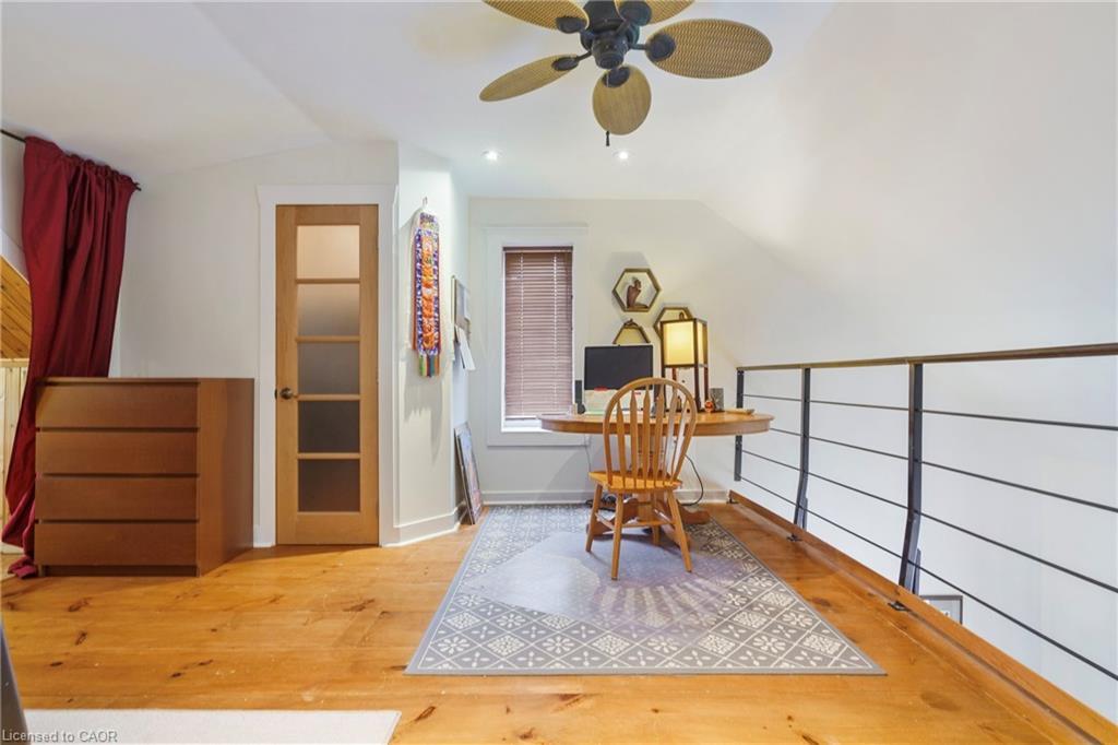 16 Edison Street, Hamilton, ON - Indoor Photo Showing Other Room