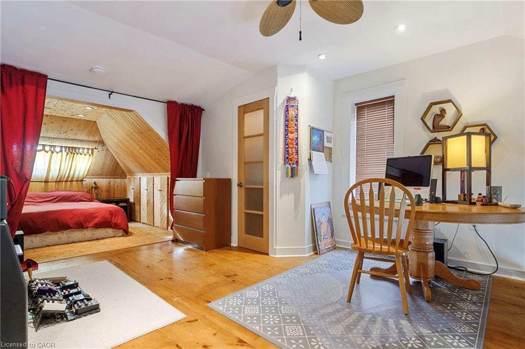 16 Edison Street, Hamilton, ON - Indoor