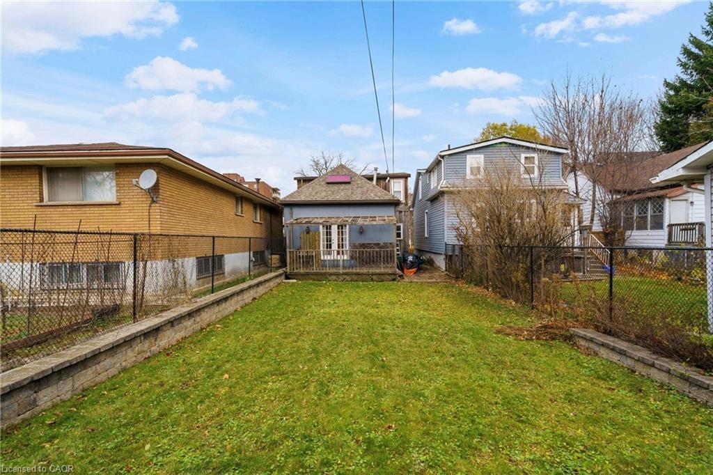 16 Edison Street, Hamilton, ON - Outdoor