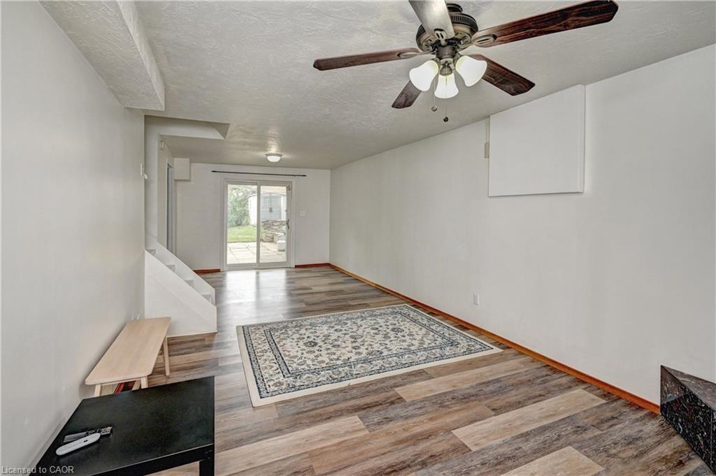 39 Southwood Drive, Kitchener, ON - Indoor Photo Showing Other Room