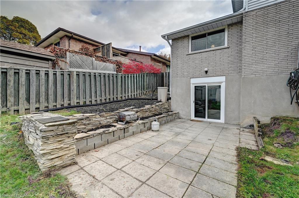 39 Southwood Drive, Kitchener, ON - Outdoor With Exterior