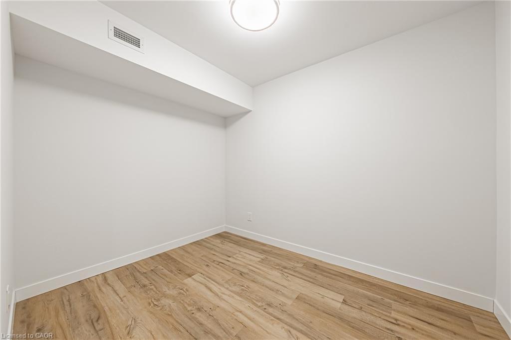 105-555 Sanatorium Road, Hamilton, ON - Indoor Photo Showing Other Room