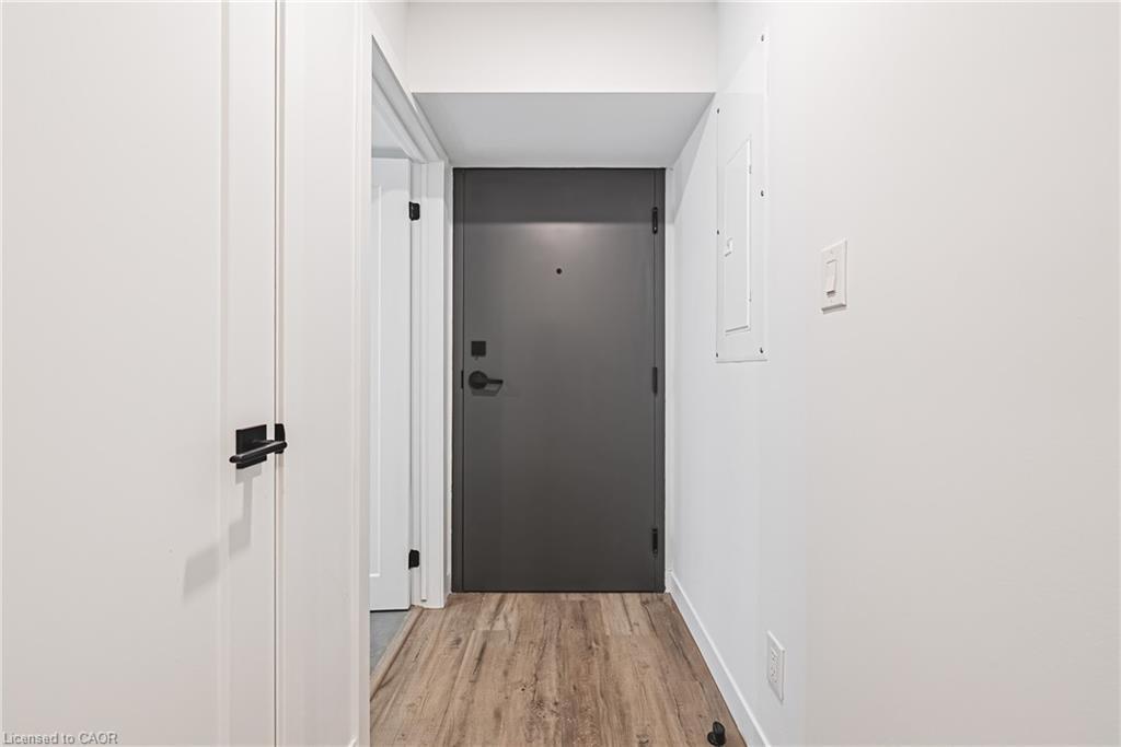 105-555 Sanatorium Road, Hamilton, ON - Indoor Photo Showing Other Room