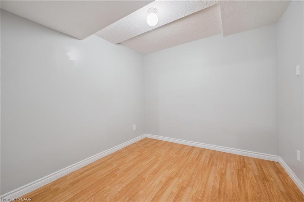 71 Moss Place, Guelph, ON - Indoor Photo Showing Other Room