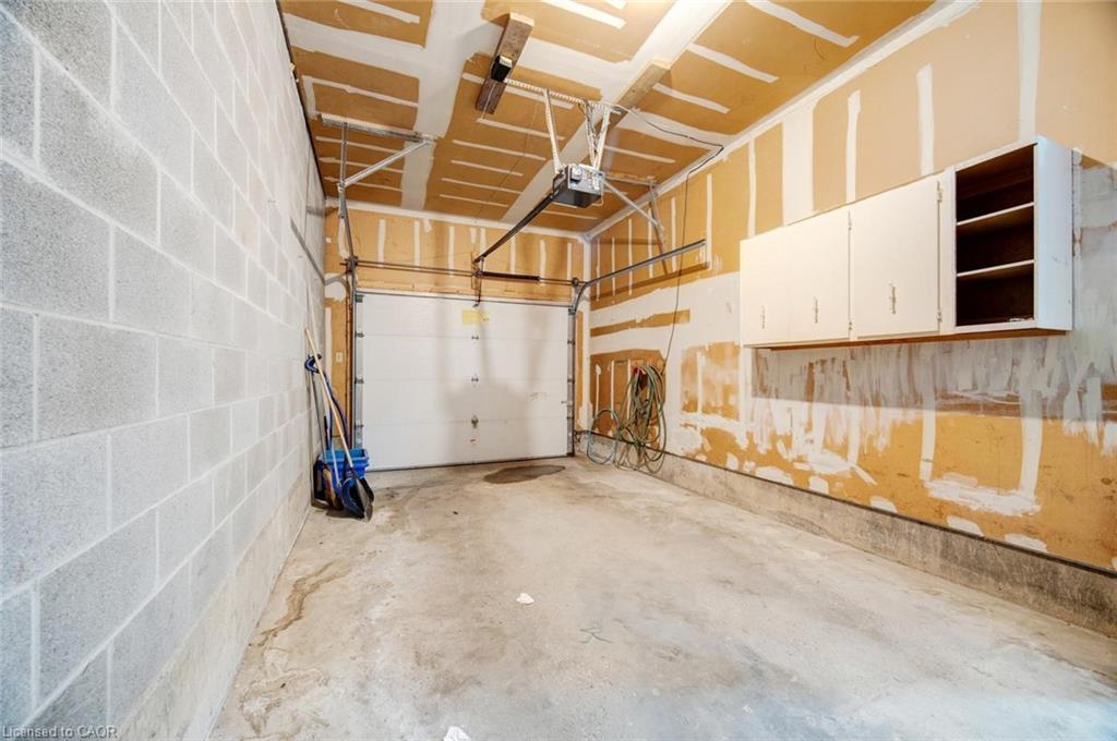 196 Millwood Crescent, Kitchener, ON - Indoor Photo Showing Garage