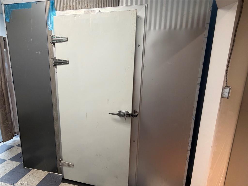 815 Weber Street E, Kitchener, ON