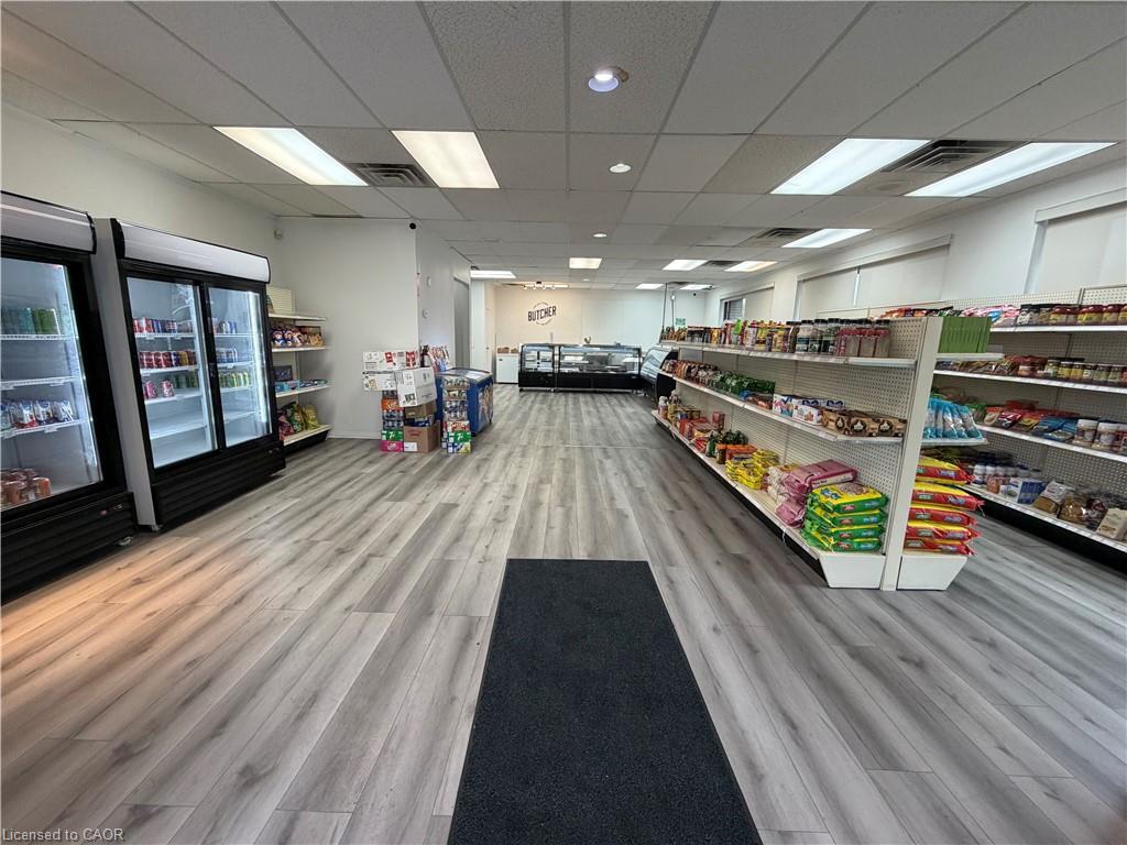 815 Weber Street E, Kitchener, ON