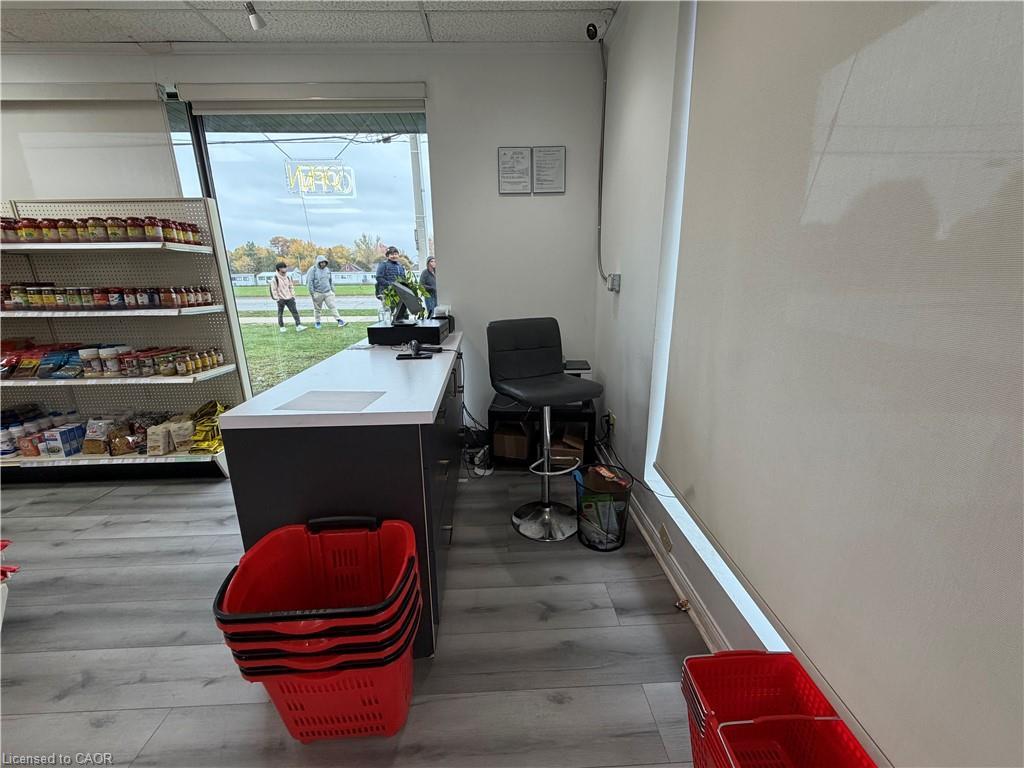 815 Weber Street E, Kitchener, ON