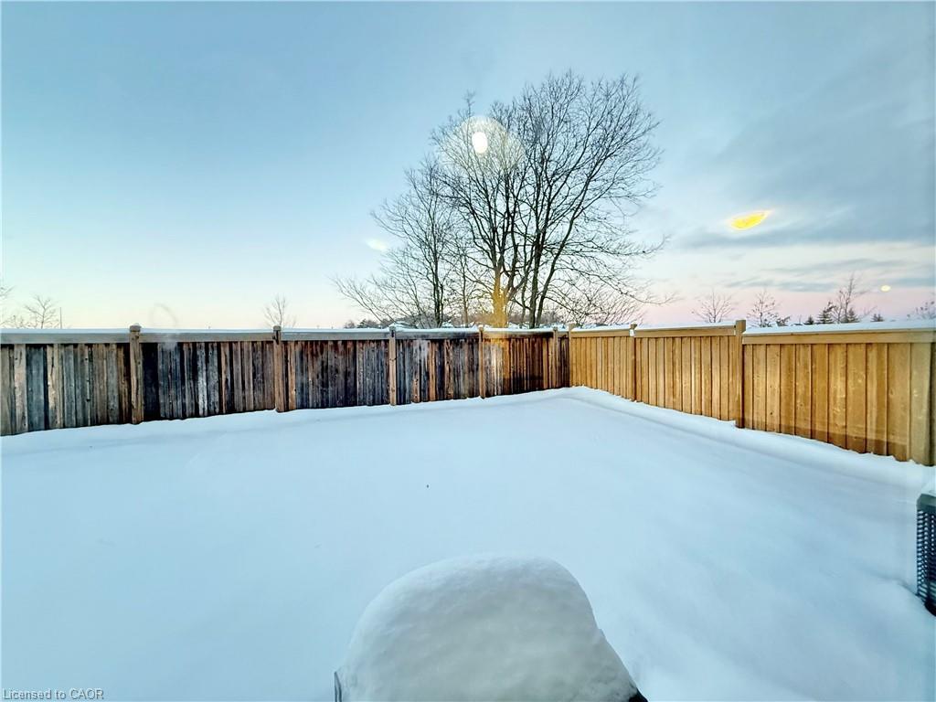 Main-382 Grovehill Crescent, Kitchener, ON - Outdoor