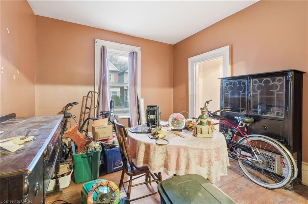 42 Burlington Street E, Hamilton, ON - Indoor Photo Showing Dining Room