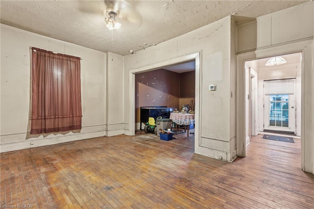 42 Burlington Street E, Hamilton, ON - Indoor Photo Showing Other Room
