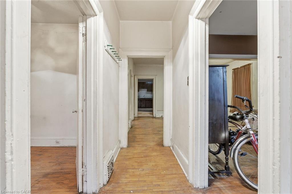 42 Burlington Street E, Hamilton, ON - Indoor Photo Showing Other Room