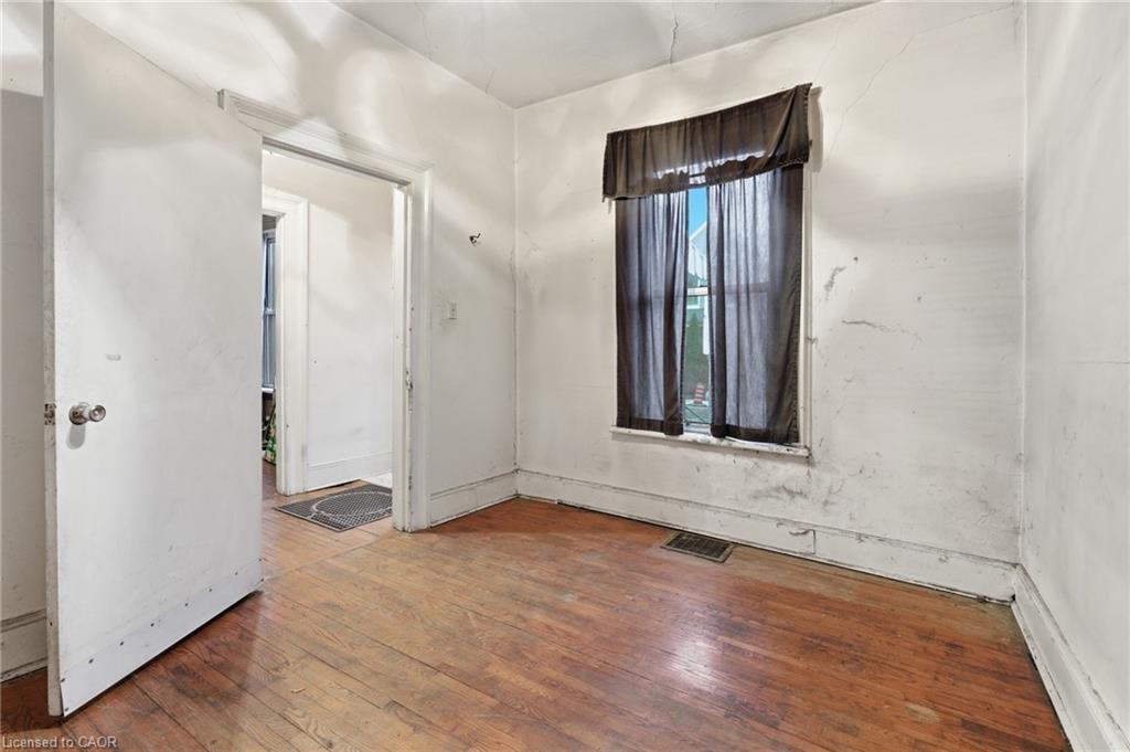 42 Burlington Street E, Hamilton, ON - Indoor Photo Showing Other Room