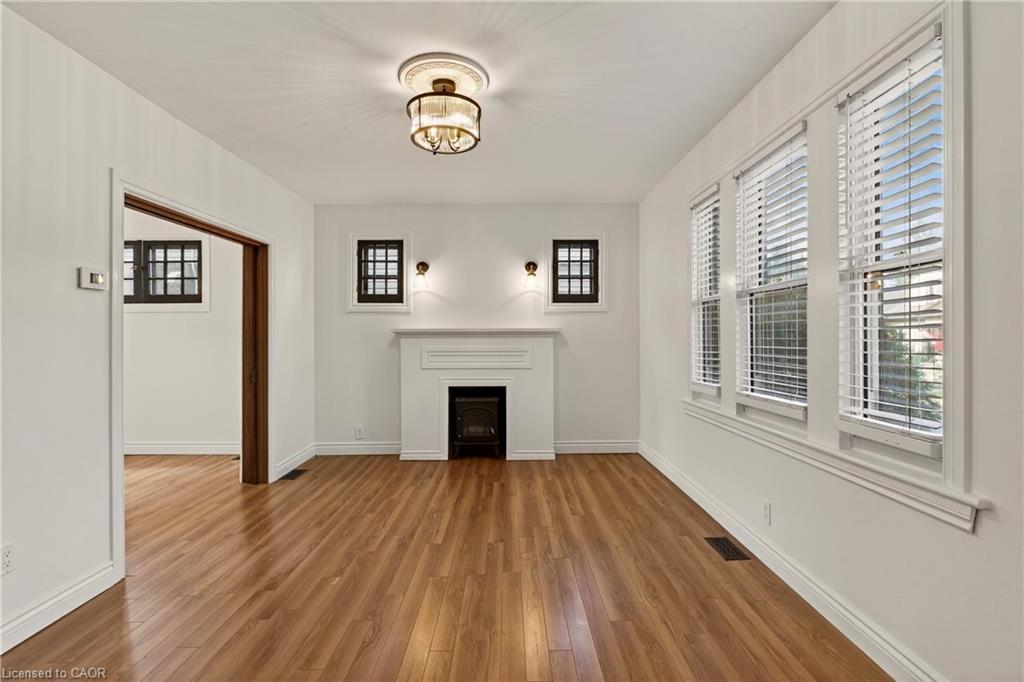 28 Alpine Avenue, Hamilton, ON - Indoor Photo Showing Other Room