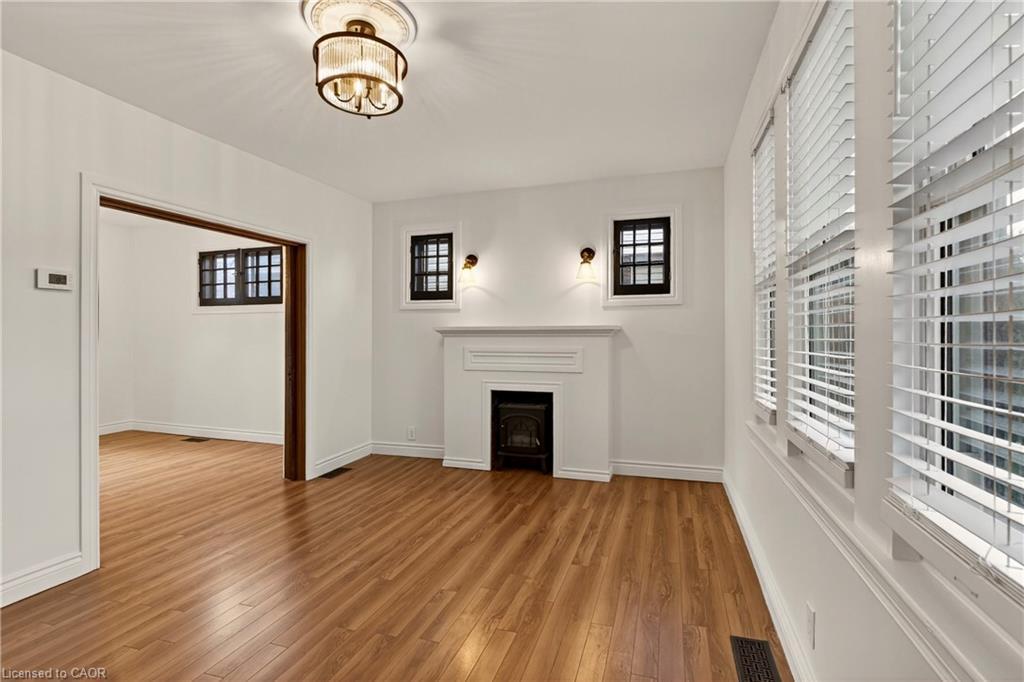 28 Alpine Avenue, Hamilton, ON - Indoor Photo Showing Other Room